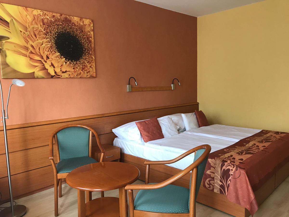 Hotel Panorama Balatongyörök Eksteriør billede