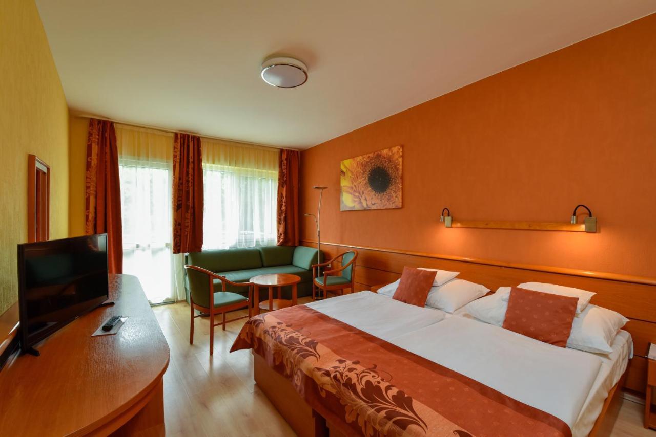 Hotel Panorama Balatongyörök Eksteriør billede
