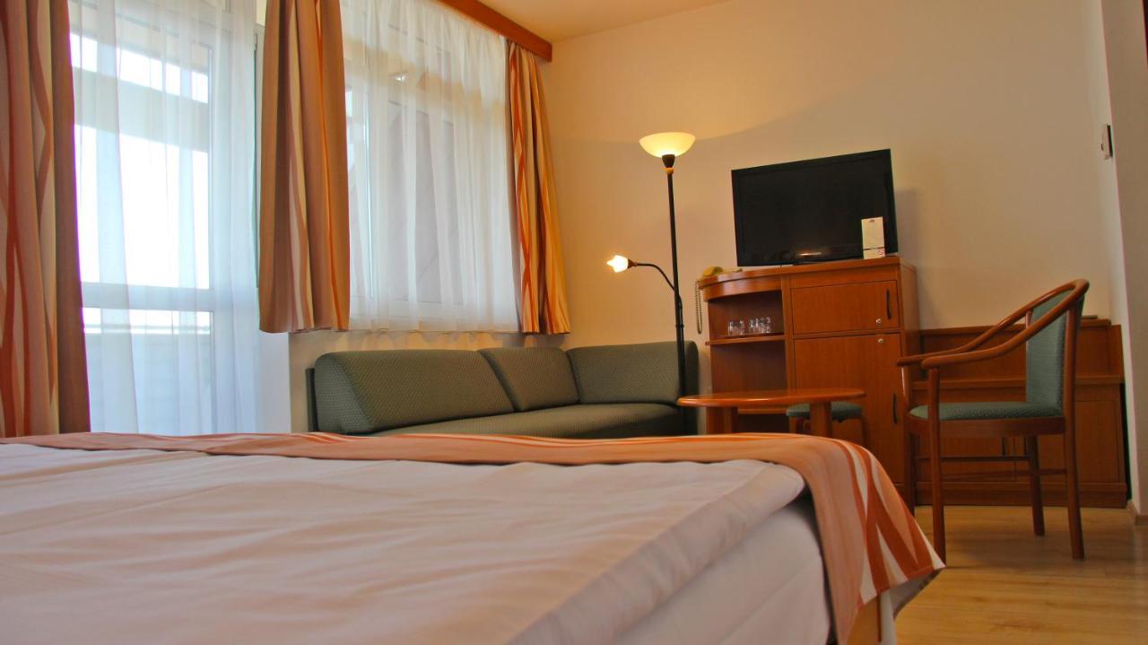 Hotel Panorama Balatongyörök Eksteriør billede