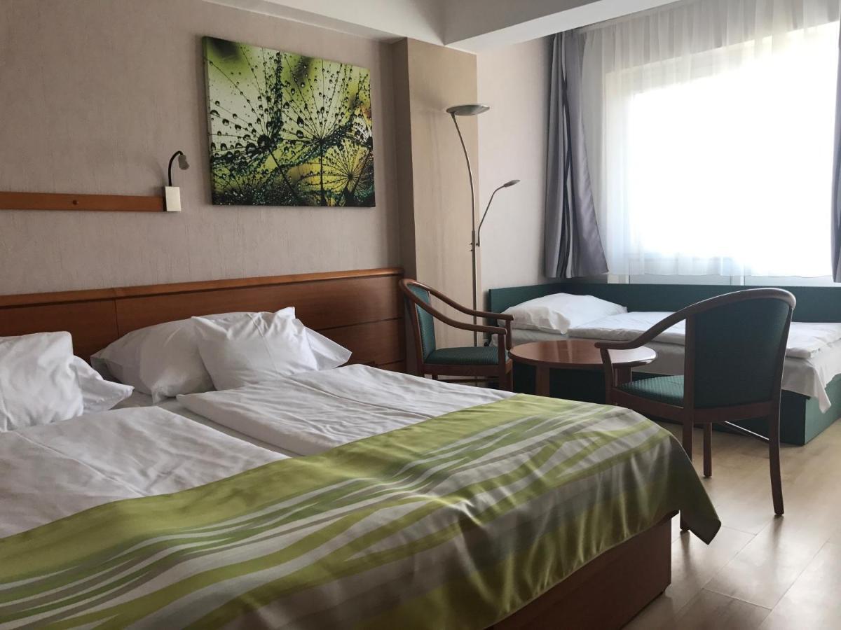 Hotel Panorama Balatongyörök Eksteriør billede