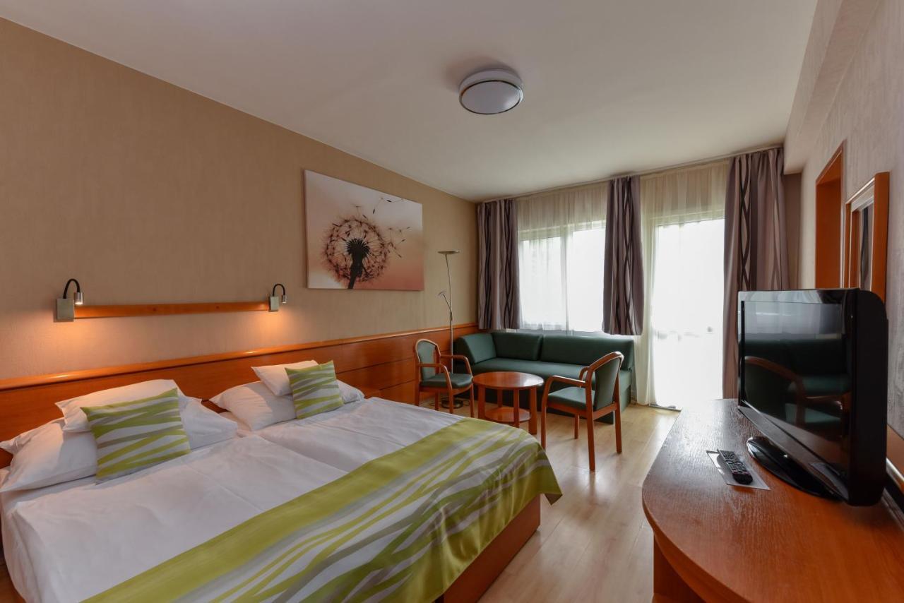 Hotel Panorama Balatongyörök Eksteriør billede
