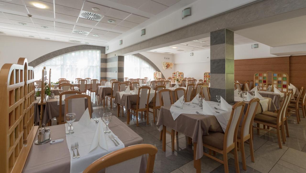 Hotel Panorama Balatongyörök Eksteriør billede